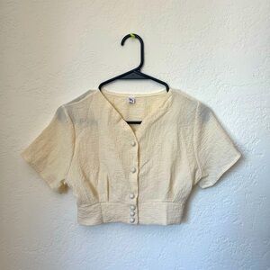 Cute Eggshell white crinkle cropped blouse